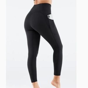 Fabletics Oasis PureLuxe high-waisted 7/8 leggings in black